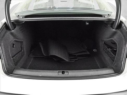 Used 2022 Audi A4 2.0T Premium Plus image 6