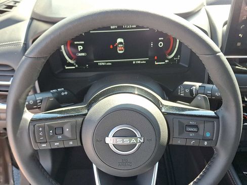 Used 2024 Nissan Rogue Platinum image 21