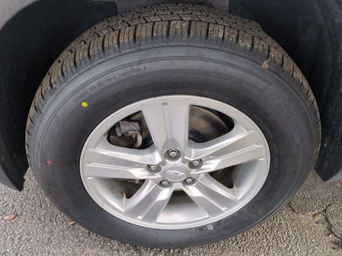 Used 2019 Chevrolet Trax LS w/ Tint and Cruise Package image 10