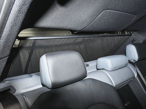 Used 2025 BMW i5 M60 w/ Executive Package image 67