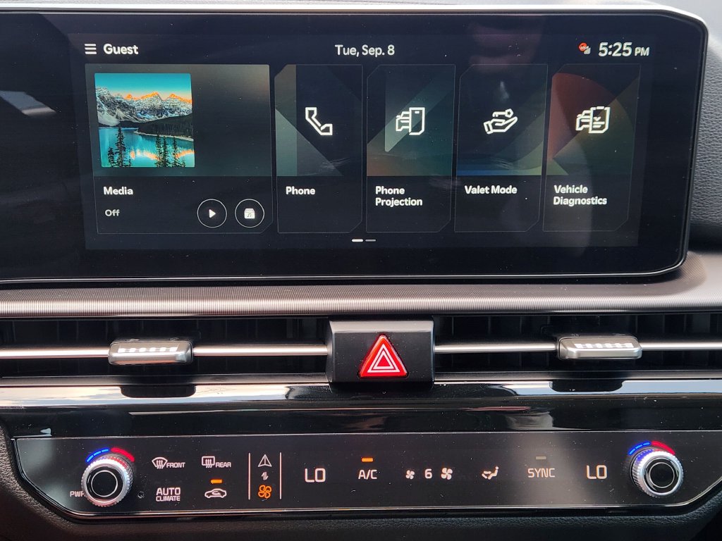 New 2026 Kia Sportage EX FWD image 14