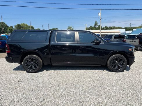 Used 2020 RAM 1500 Limited w/ Black Appearance Package AWD/4WD image 4