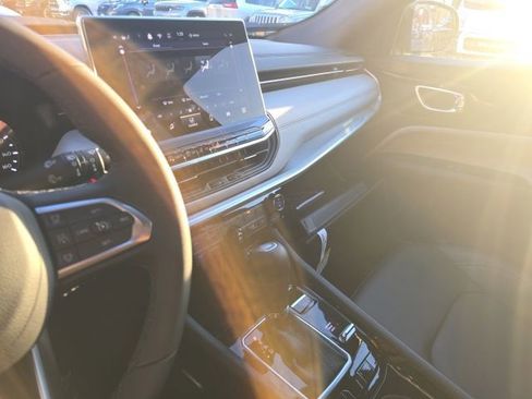 New 2026 Jeep Compass Limited image 22