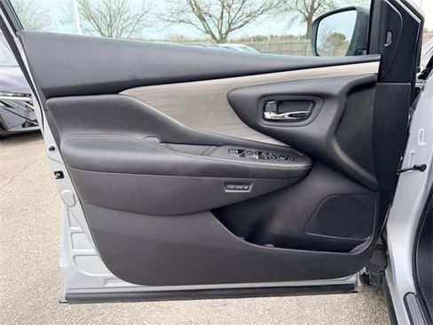 Used 2017 Nissan Murano Platinum w/ Platinum Technology Package image 16