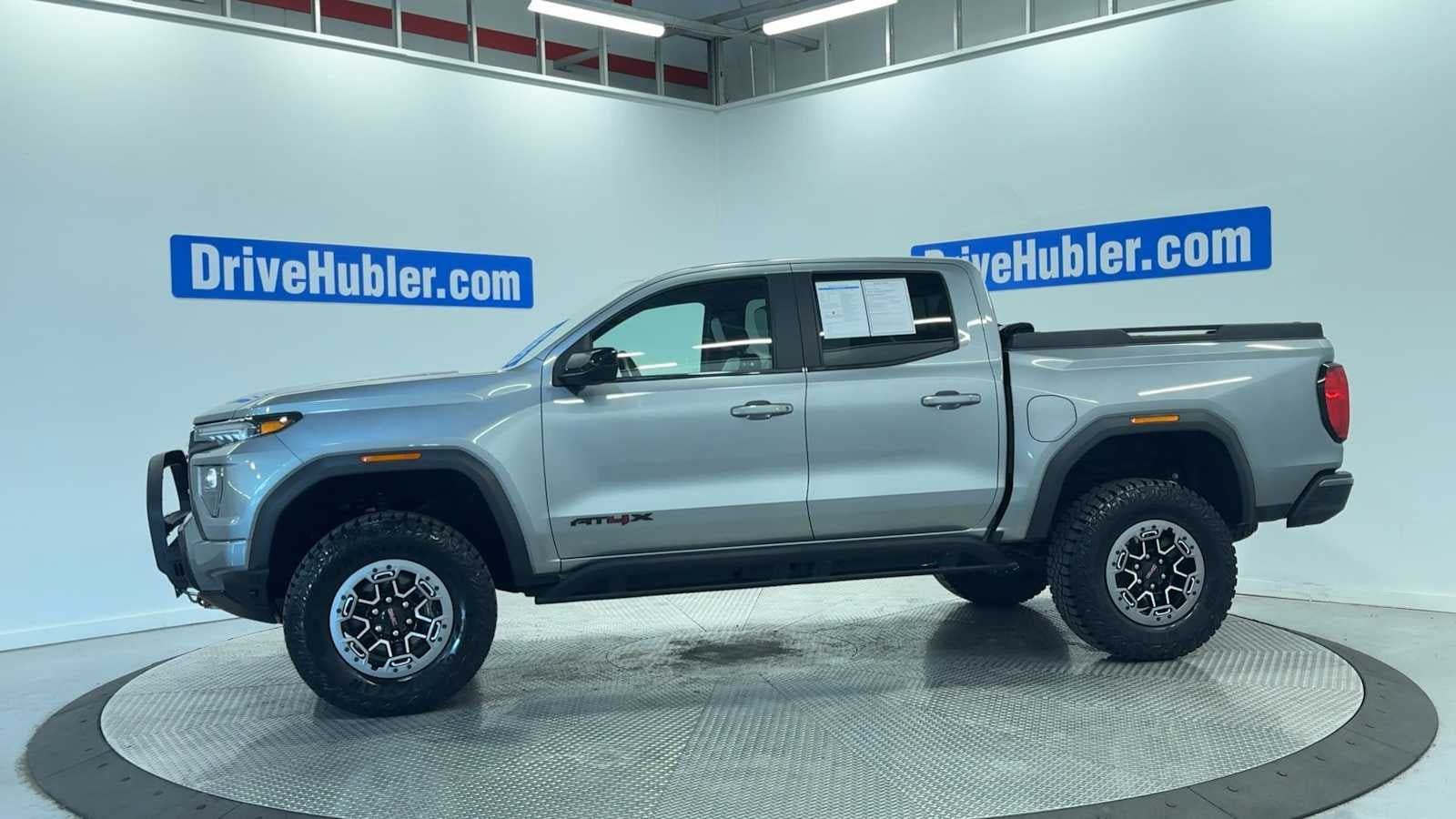 Used 2023 GMC Canyon AT4X w/ Edition 1 AWD/4WD image 5