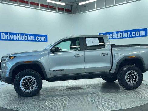 Used 2023 GMC Canyon AT4X w/ Edition 1 AWD/4WD image 5