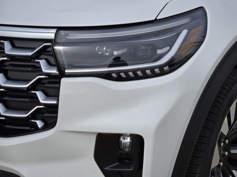 New 2026 Ford Explorer Platinum w/ LUX Leather Package image 6