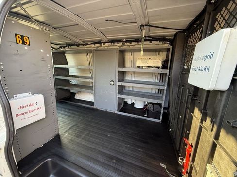 Used 2014 GMC Savana 1500 AWD image 22