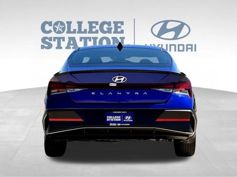 Used 2026 Hyundai Elantra Sport FWD image 9
