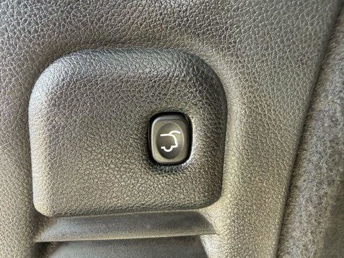 Used 2023 Dodge Durango GT image 12