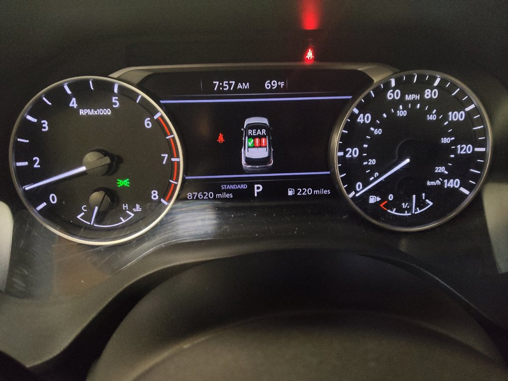Used 2023 Nissan Rogue SV FWD image 23