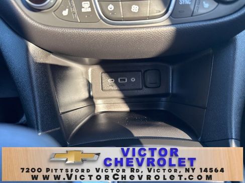 Used 2022 Chevrolet Equinox LT image 23