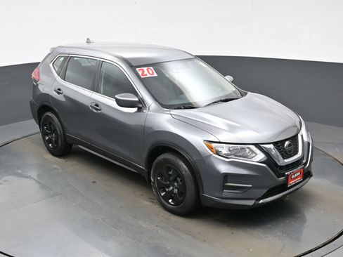 Used 2020 Nissan Rogue S image 30