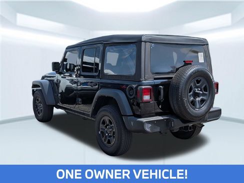 Used 2022 Jeep Wrangler Unlimited Sport AWD/4WD image 2