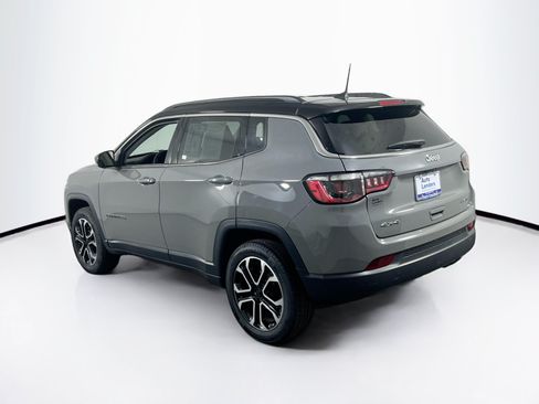 Used 2022 Jeep Compass Limited AWD/4WD image 7
