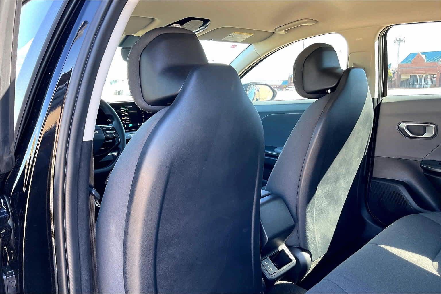 Certified 2025 Kia K4 FWD image 10