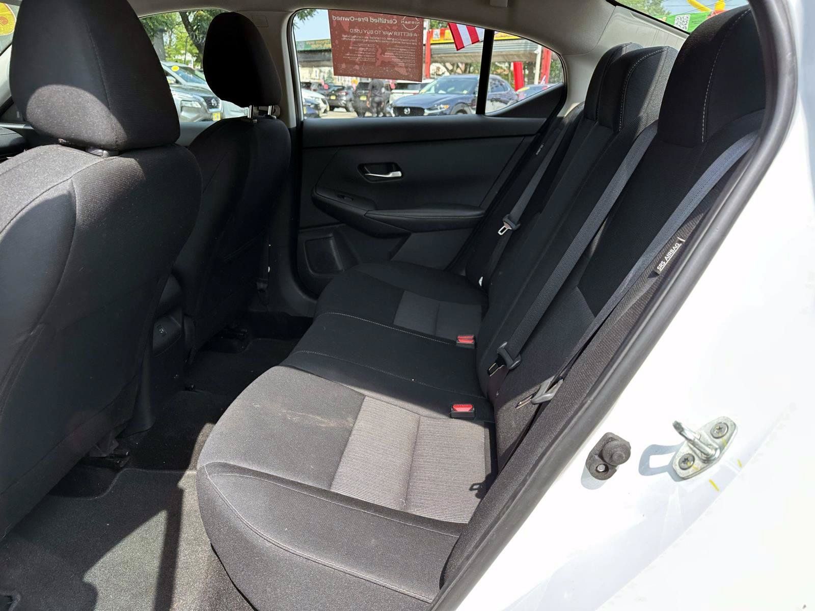 Certified 2023 Nissan Sentra SV FWD image 14