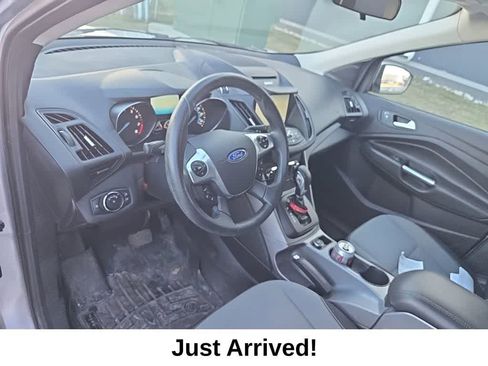 Used 2014 Ford Escape SE w/ Equipment Group 201A image 6