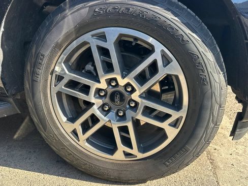 Used 2025 Ford Expedition Max Active AWD/4WD image 9