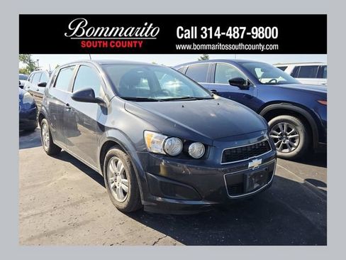 Used 2015 Chevrolet Sonic LT FWD image 1