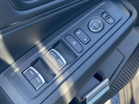 Certified 2025 Honda Accord SE image 17