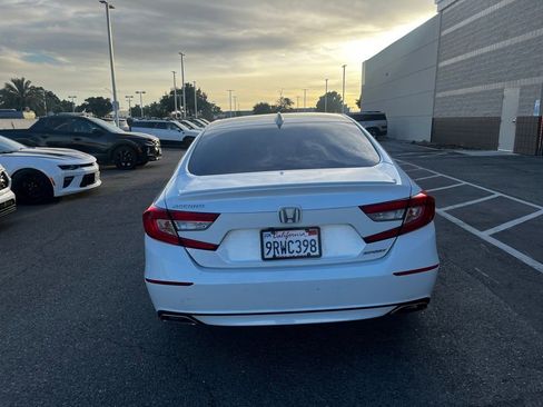 Used 2018 Honda Accord Sport image 6