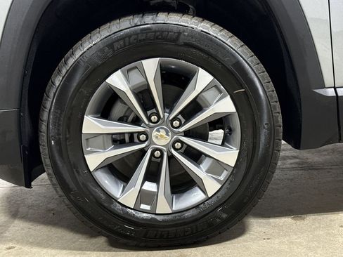 New 2026 Chevrolet Equinox LT w/ Safety and Technology Package AWD/4WD image 27