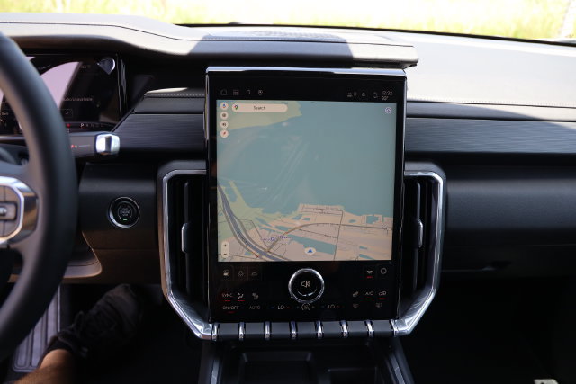 New 2026 GMC Acadia Elevation w/ Black Edition FWD image 17