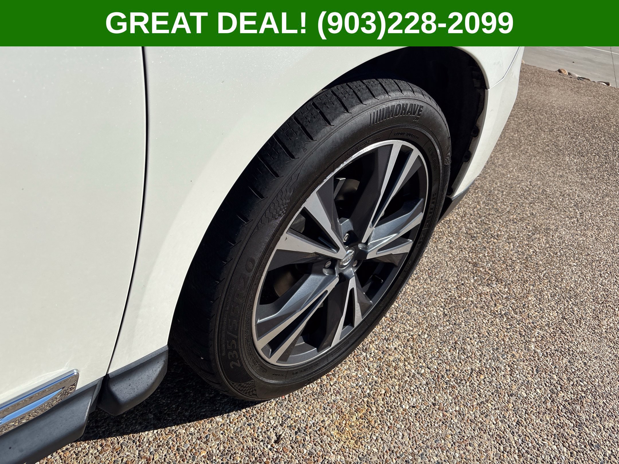 Used 2019 Nissan Pathfinder Platinum FWD image 17