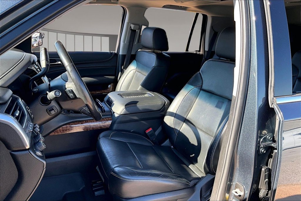 Used 2020 Chevrolet Tahoe Premier AWD/4WD image 25