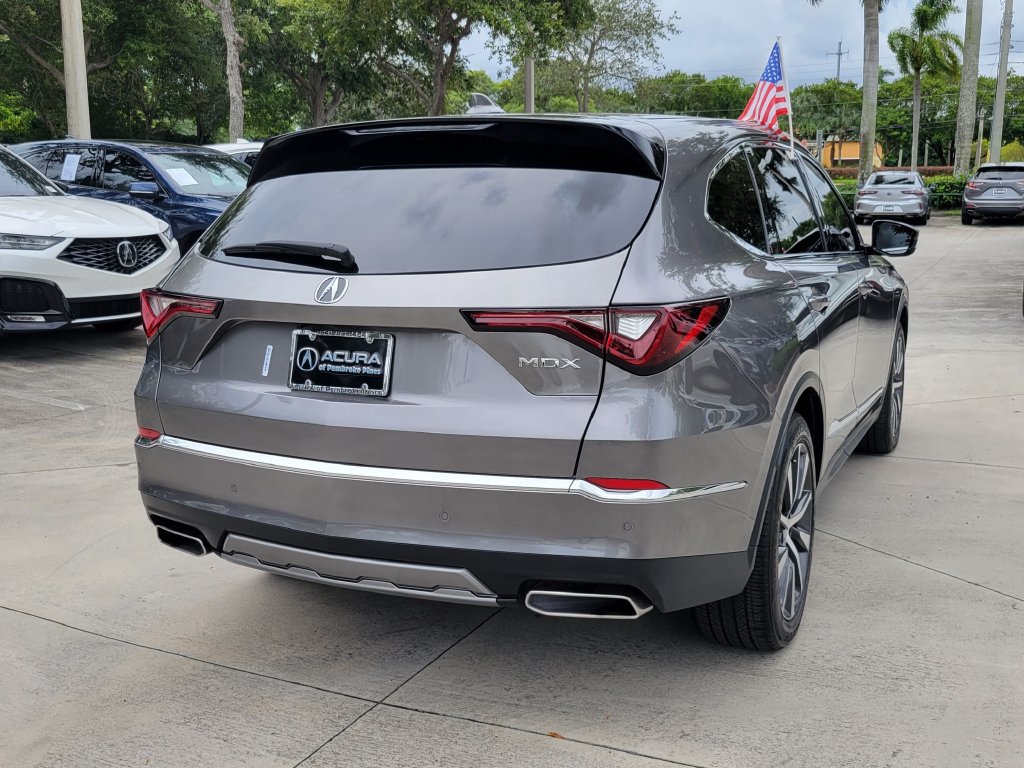 Used 2025 Acura MDX w/ Technology Package FWD image 7