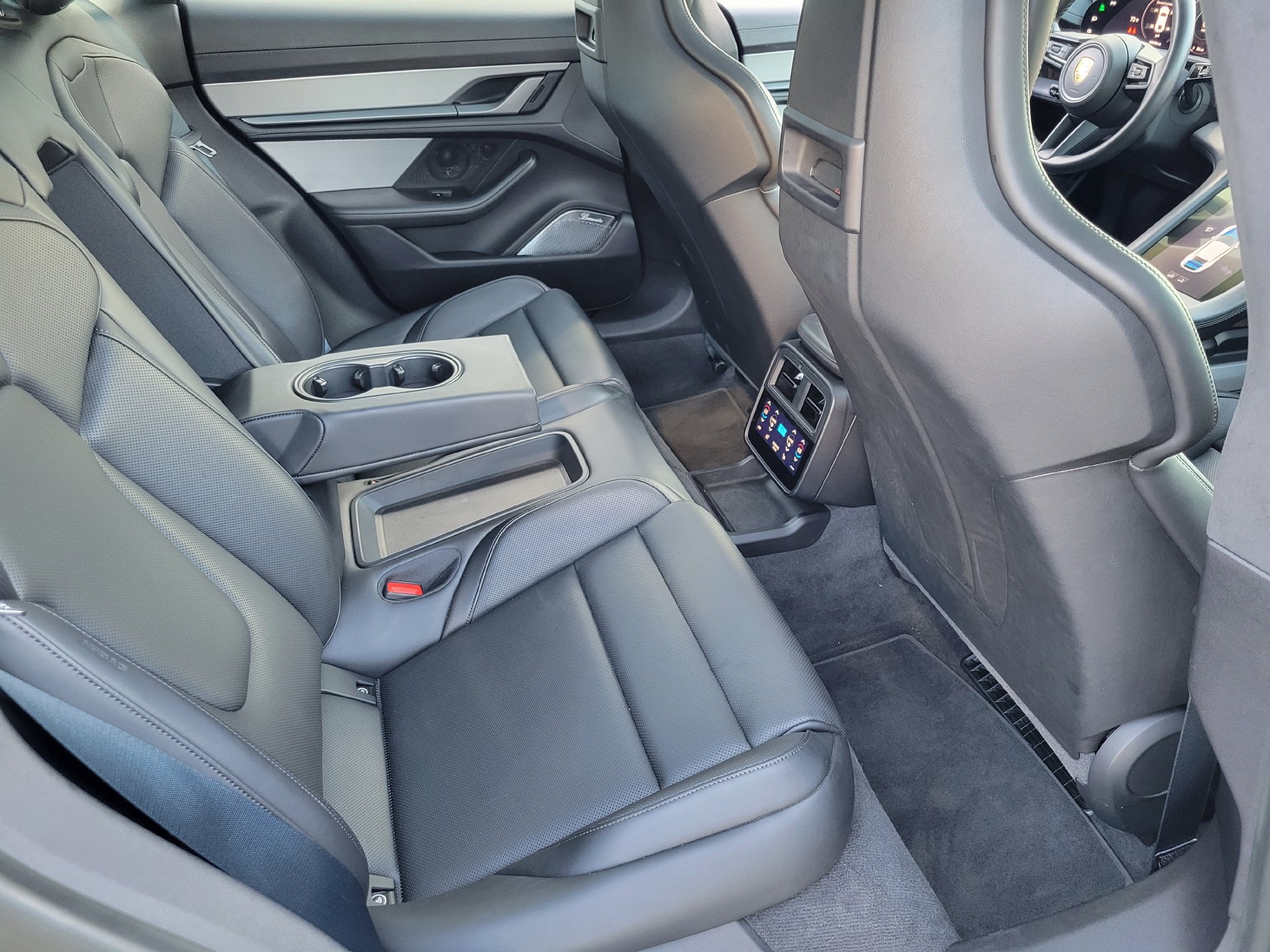Certified 2022 Porsche Taycan Turbo AWD/4WD image 28
