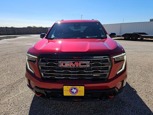 New 2026 GMC Acadia AT4 w/ LPO, Floor Liner Package AWD/4WD image 8