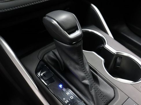 Used 2022 Toyota Highlander XLE image 32