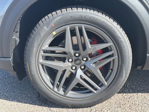 New 2026 Ford Explorer ST-Line w/ ST-Line Street Pack AWD/4WD image 28