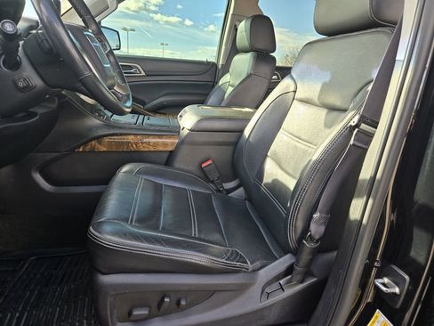 Used 2015 GMC Yukon XL Denali w/ Premium Package image 3