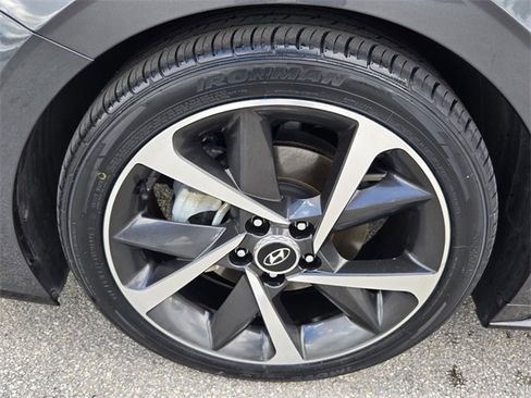 Used 2023 Hyundai Sonata SEL Plus w/ Cargo Package image 10