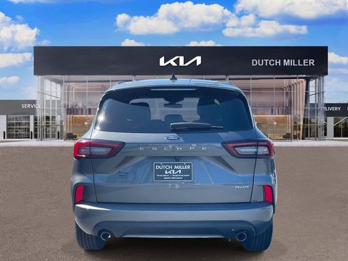 Used 2024 Ford Escape ST-Line image 6