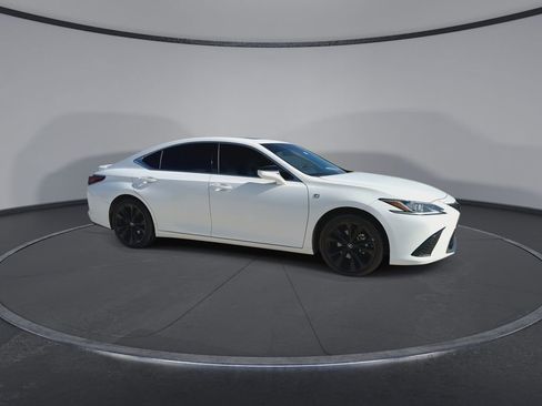 Used 2023 Lexus ES 350 F Sport w/ Accessory Package (Z2) FWD image 2