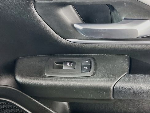 Used 2023 RAM 1500 Big Horn RWD image 31