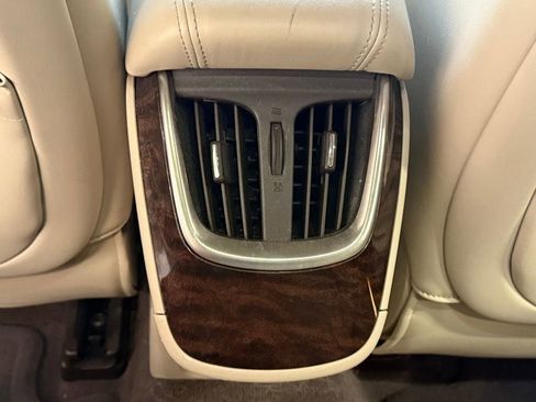 Used 2016 Buick LaCrosse Leather FWD image 17