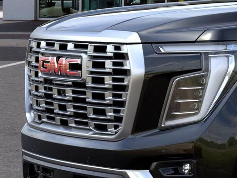 New 2026 GMC Yukon XL Denali w/ Denali Reserve Package AWD/4WD image 13