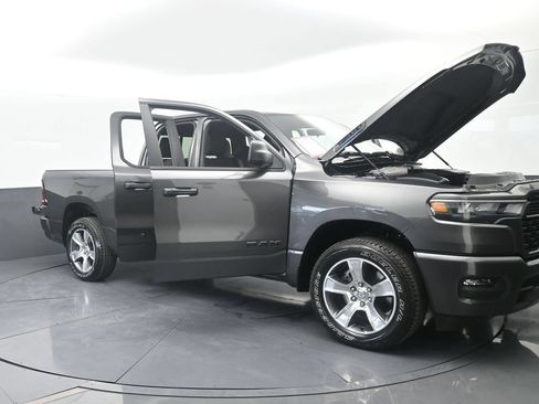 Used 2026 RAM 1500 Express RWD image 70