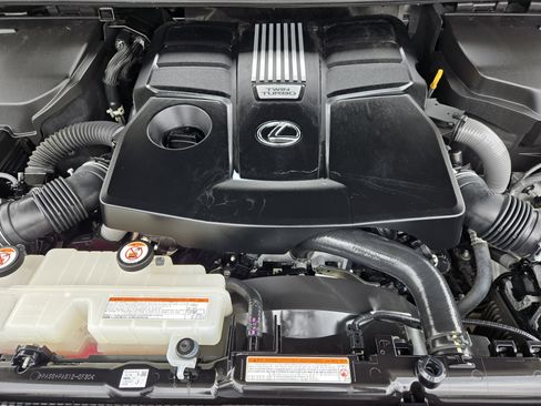 Used 2023 Lexus LX 600 4WD w/ Interior Upgrade Package image 42