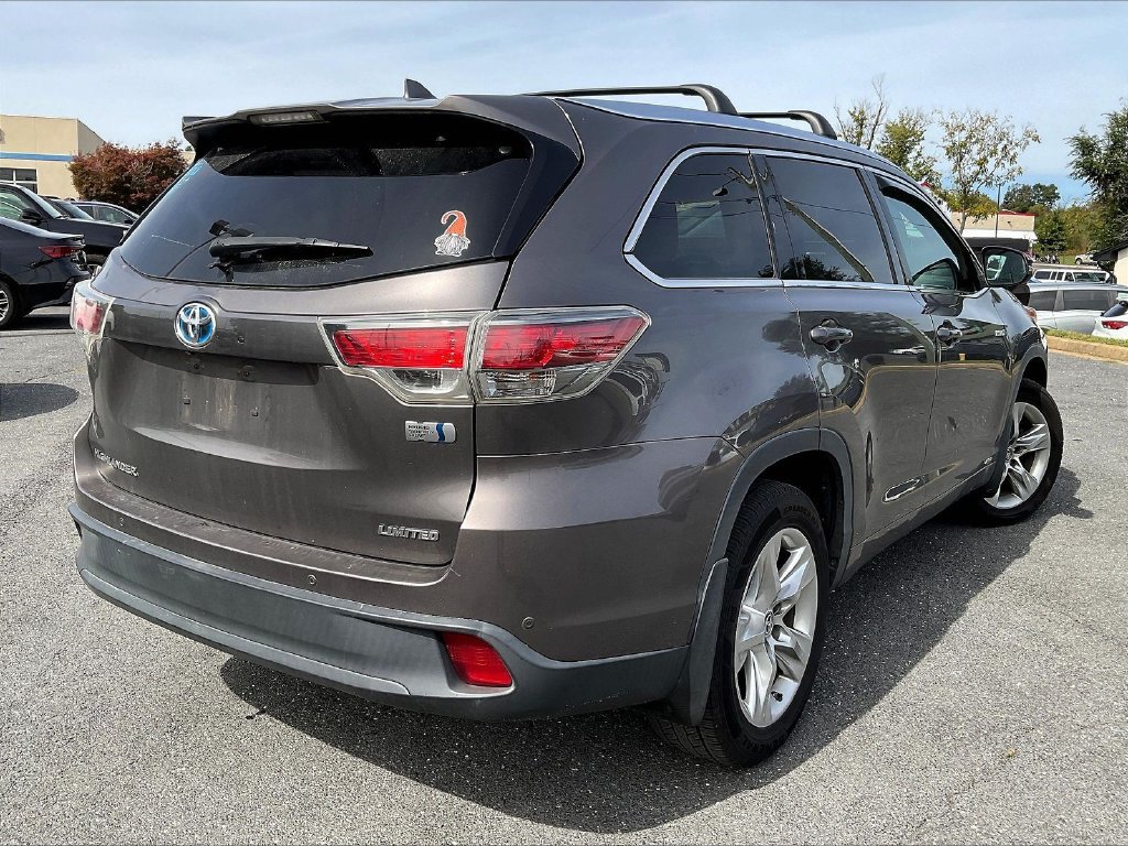 Used 2016 Toyota Highlander Limited Platinum AWD/4WD image 4