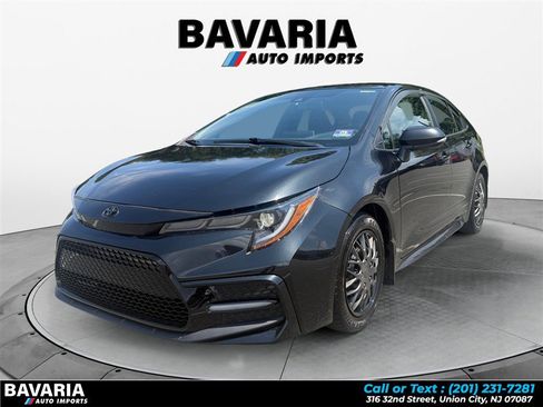 Used 2020 Toyota Corolla SE FWD image 1