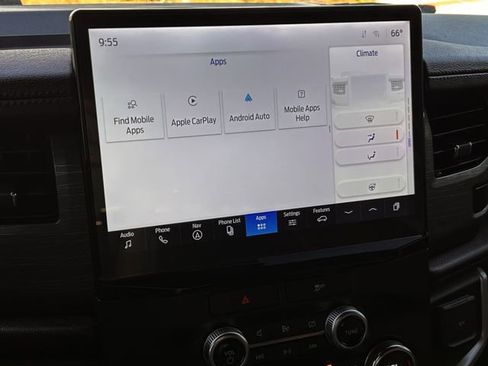 Used 2022 Ford Expedition Limited image 19