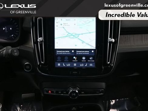 Used 2023 Volvo XC40 B5 Ultimate w/ Protection Package Premier AWD/4WD image 13