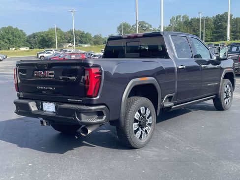 Used 2025 GMC Sierra 2500 Denali w/ Denali Reserve Package AWD/4WD image 3