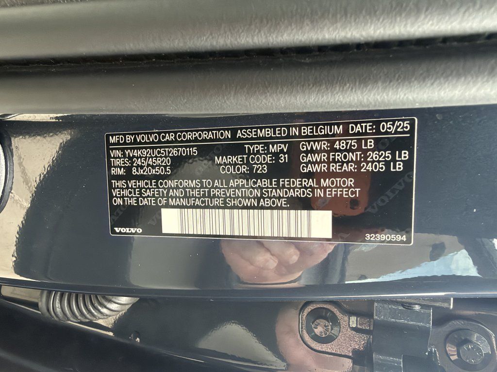 Used 2026 Volvo XC40 B4 Plus FWD image 46